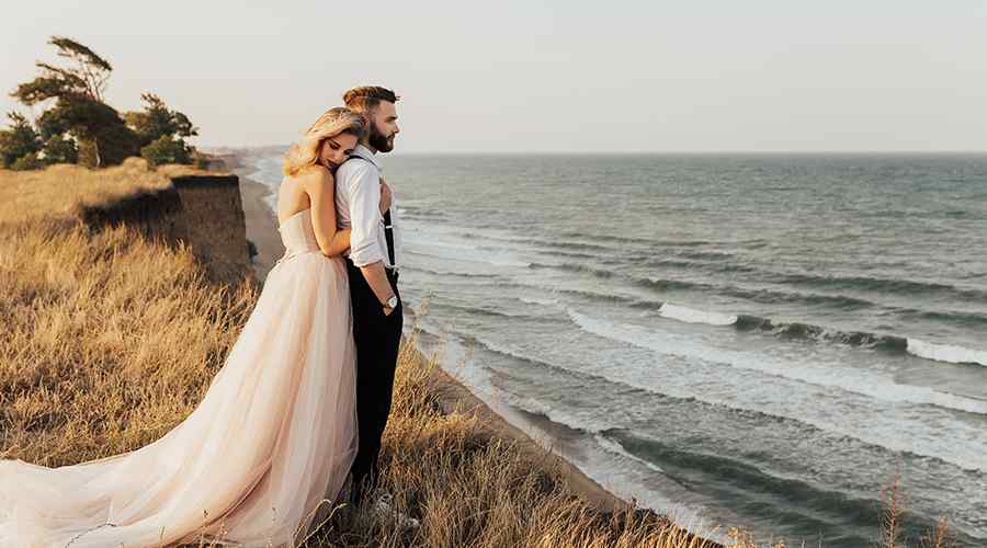 https://viragszepdekor.hu/wp-content/uploads/2020/10/home_02_image_04.jpg